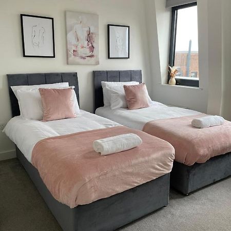 Premier Suite- Bedford City Centre With Free Gym & Parking Kültér fotó