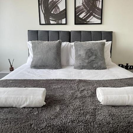 Premier Suite- Bedford City Centre With Free Gym & Parking Kültér fotó